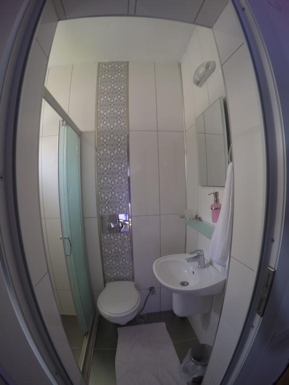 Akkin Pansiyon Hotel Kaş Eksteriør billede